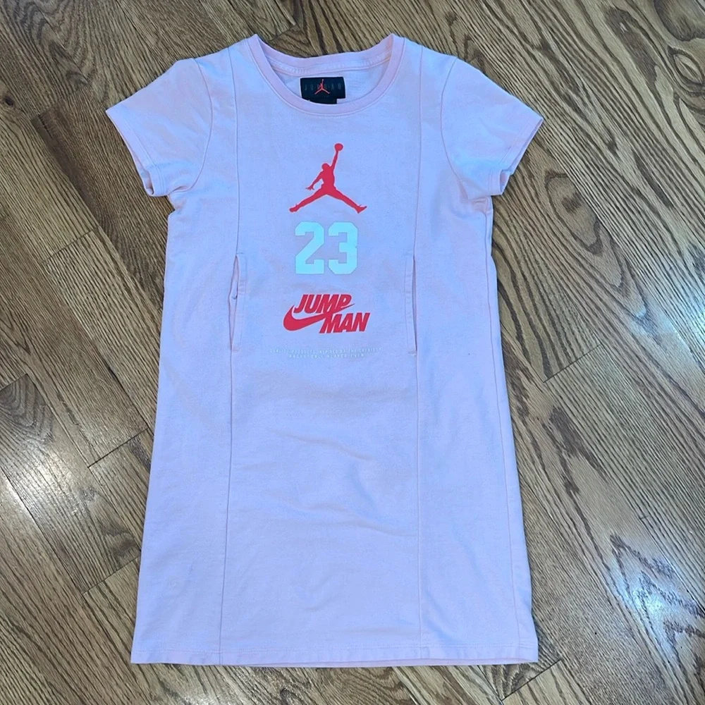 Girl’s Air Jordan Jumpman Shirt Dress. Size Large 12-13 YRS.